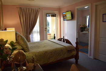 Meurants Manor Bed And Breakfast - Tourism Cairns 54