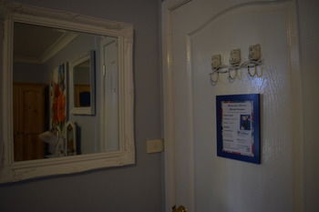 Meurants Manor Bed And Breakfast - Tourism Cairns 55