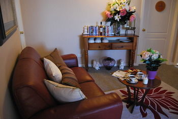 Meurants Manor Bed And Breakfast - Tourism Cairns 62