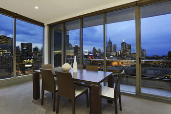 Corporate Keys - Freshwater Place - Tourism Cairns 50