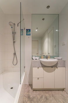 StayIcon Serviced Apartments - Tourism Cairns 24