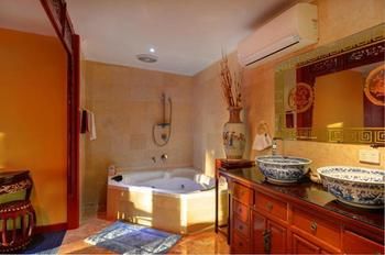 Mt Dandenong Imperial Retreat - Tourism Cairns 0