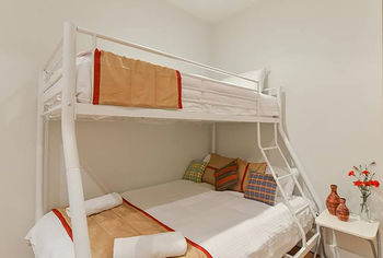 Anchor On Collins - Tourism Cairns 10