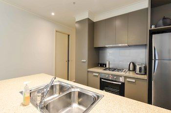 Cityviews 3 Bedroom - Tourism Cairns 9