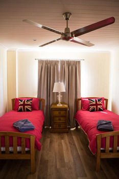 The Wattle Lodge - Tourism Cairns 3