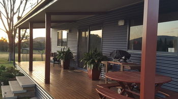 The Wattle Lodge - Tourism Cairns 36