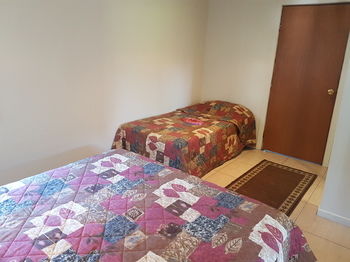 Bentley Waterfront Motel & Cottages - Tourism Cairns 4