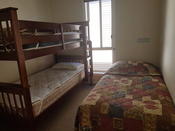 Bentley Waterfront Motel & Cottages - Tourism Cairns 25