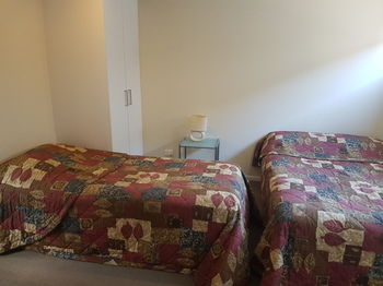 Bentley Waterfront Motel & Cottages - Tourism Cairns 26