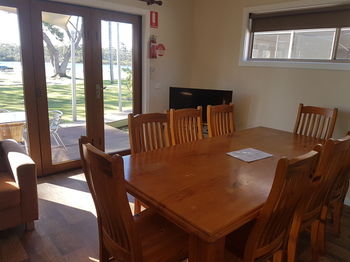 Bentley Waterfront Motel & Cottages - Tourism Cairns 42