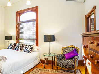 The Regents Park - Tourism Cairns 8