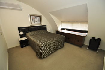 Camperdown 7 Dun Furnished Apartment - Tourism Cairns 3