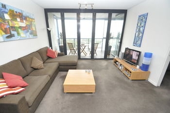 Camperdown 908 St Furnished Apartment - Tourism Cairns 23