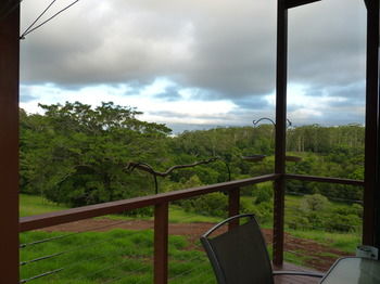 Bellthorpe Stays - Tourism Cairns 4