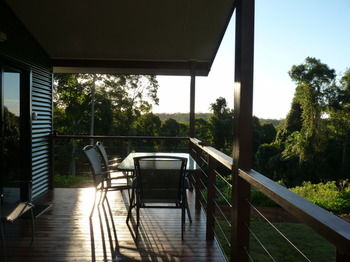 Bellthorpe Stays - Tourism Cairns 6