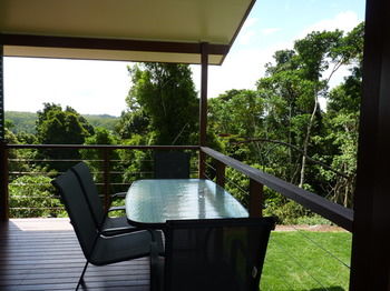 Bellthorpe Stays - Tourism Cairns 10