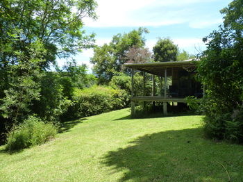 Bellthorpe Stays - Tourism Cairns 24