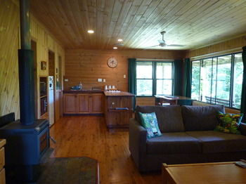 Bellthorpe Stays - Tourism Cairns 26