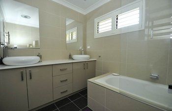 North Ryde 2 Font Furnished Apartment - Tourism Cairns 0