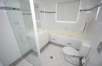 North Ryde 48 Font Furnished Apartment - Tourism Cairns 0