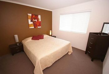 North Ryde 64 Cull Furnished Apartment - Tourism Cairns 5