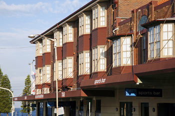 Coogee Bay Hotel Pub Style - Tourism Cairns 32