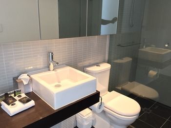 Harbour Town Apartment - Tourism Cairns 2