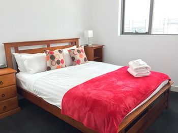 Harbour Town Apartment - Tourism Cairns 4