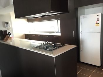 Harbour Town Apartment - Tourism Cairns 5