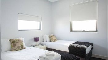 Harbour Town Apartment - Tourism Cairns 16