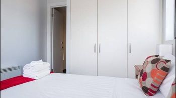 Harbour Town Apartment - Tourism Cairns 17