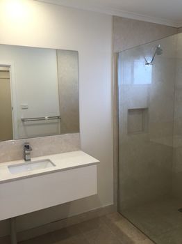 Ivy Units Glen Waverley - Tourism Cairns 1