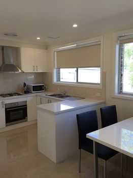 Ivy Units Glen Waverley - Tourism Cairns 7