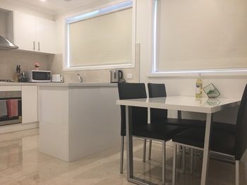 Ivy Units Glen Waverley - Tourism Cairns 14