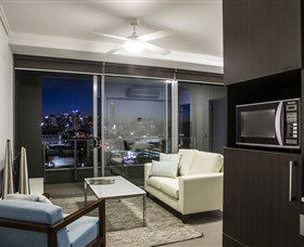 M&A Apartments - Tourism Cairns 2