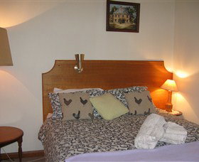 Lyrebird Cottage - Tourism Cairns 0
