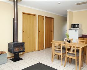 Bruny Island Explorers Cottages - Tourism Cairns 3