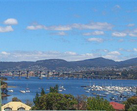 Ashwood Apartments - Lindisfarne - Tourism Cairns 0