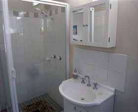 Ashwood Apartments - Lindisfarne - Tourism Cairns 5