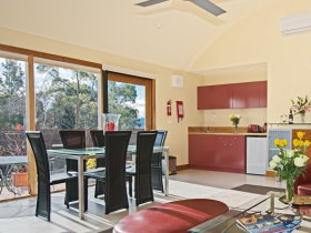 Sandy Bay Chalet - Tourism Cairns 0