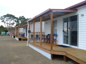 South Arm Cabin Retreat - Tourism Cairns 0