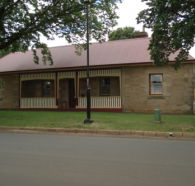 Christopher Hall's Colonial Accommodation - Tourism Cairns