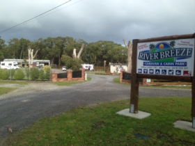 Riverbreeze Caravan & Cabin Park - Tourism Cairns 0