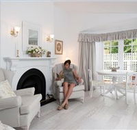 White Dove Cottage Bed and Breakfast - Tourism Cairns