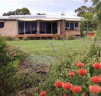 Beach and Boat Accommodation - Tourism Cairns
