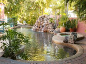 Brisbane Riverview Hotel - Tourism Cairns 1