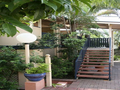 City Palms Motel - Tourism Cairns 0