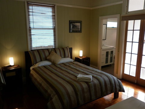 Kirkland House - Tourism Cairns 0