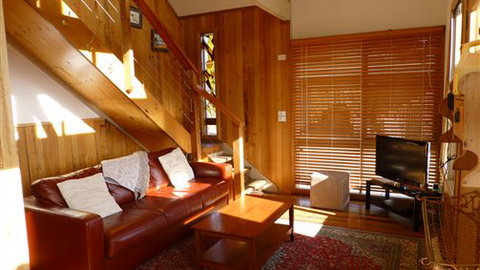 Karoonda Olive Grove Retreat At Mt Buffalo Olives - Tourism Cairns 1