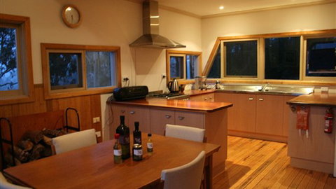 Karoonda Olive Grove Retreat At Mt Buffalo Olives - Tourism Cairns 5